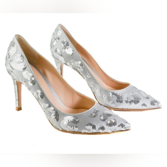 NIB sz 38 $995 Gianvito Rossi embelished pumps